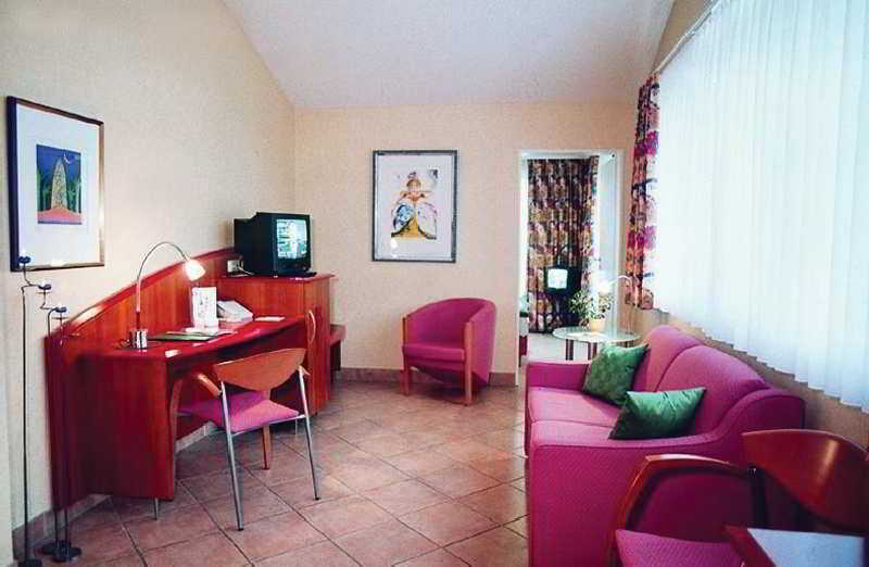 Hotel Mado Kolonia Pokój zdjęcie